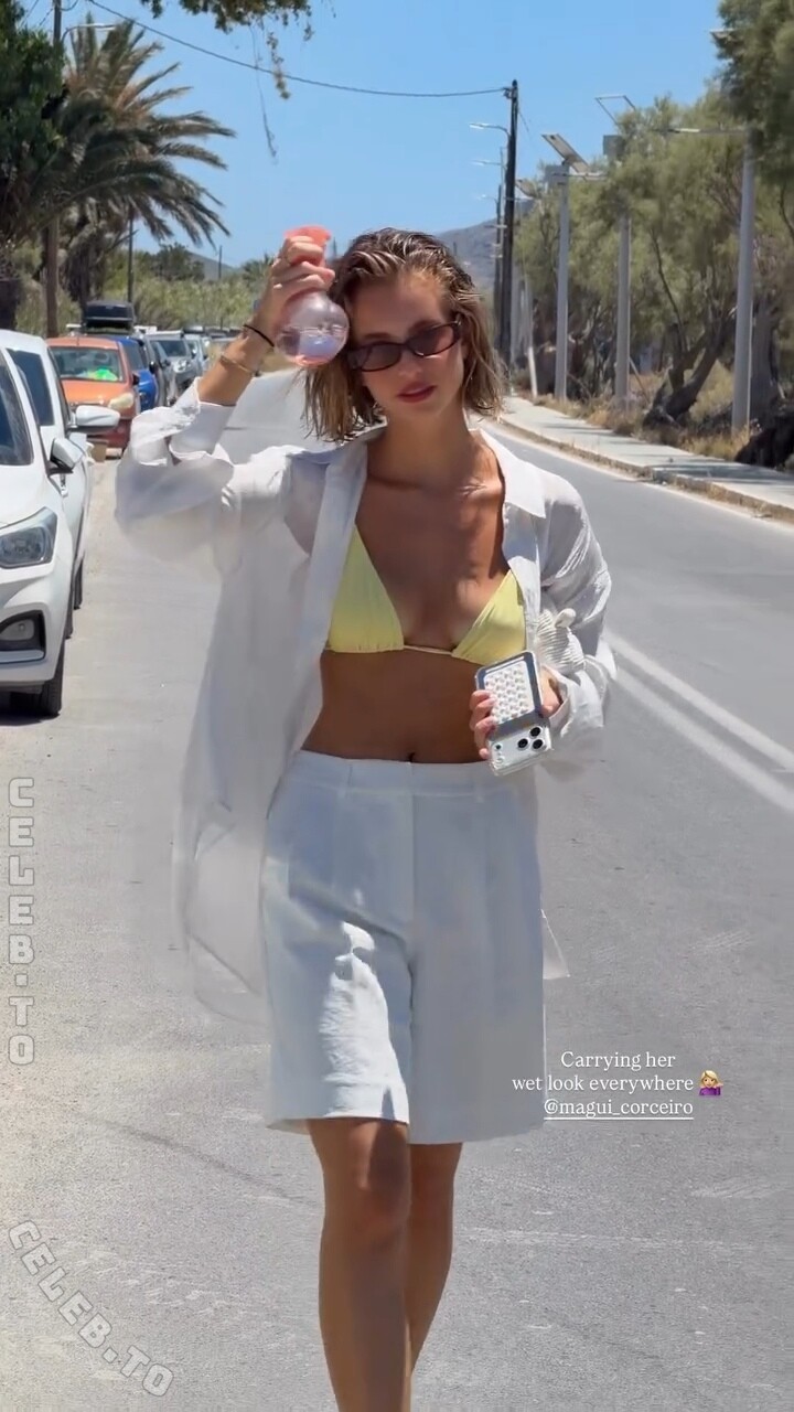 Magui Corceiro nude photo 17