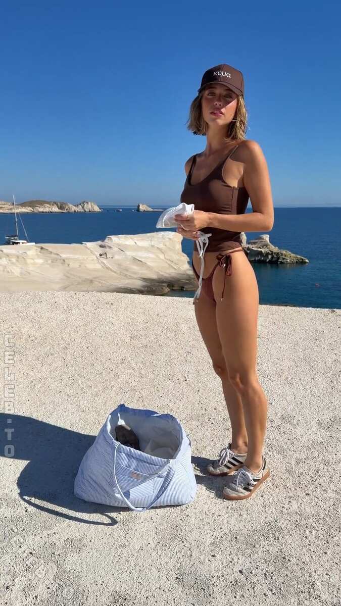 Magui Corceiro nude photo 12
