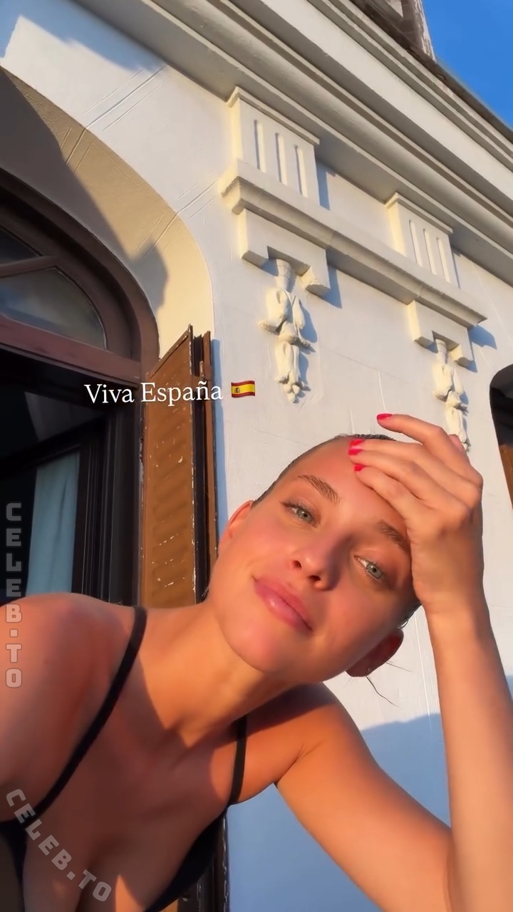 Magui Corceiro nude photo 6