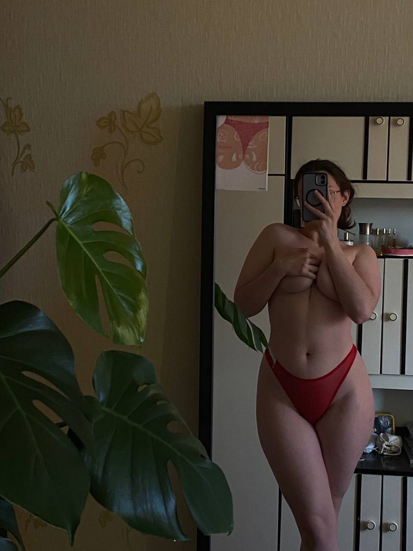 maijkej nude photo 5