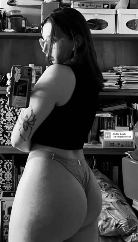 maijkej nude photo 7