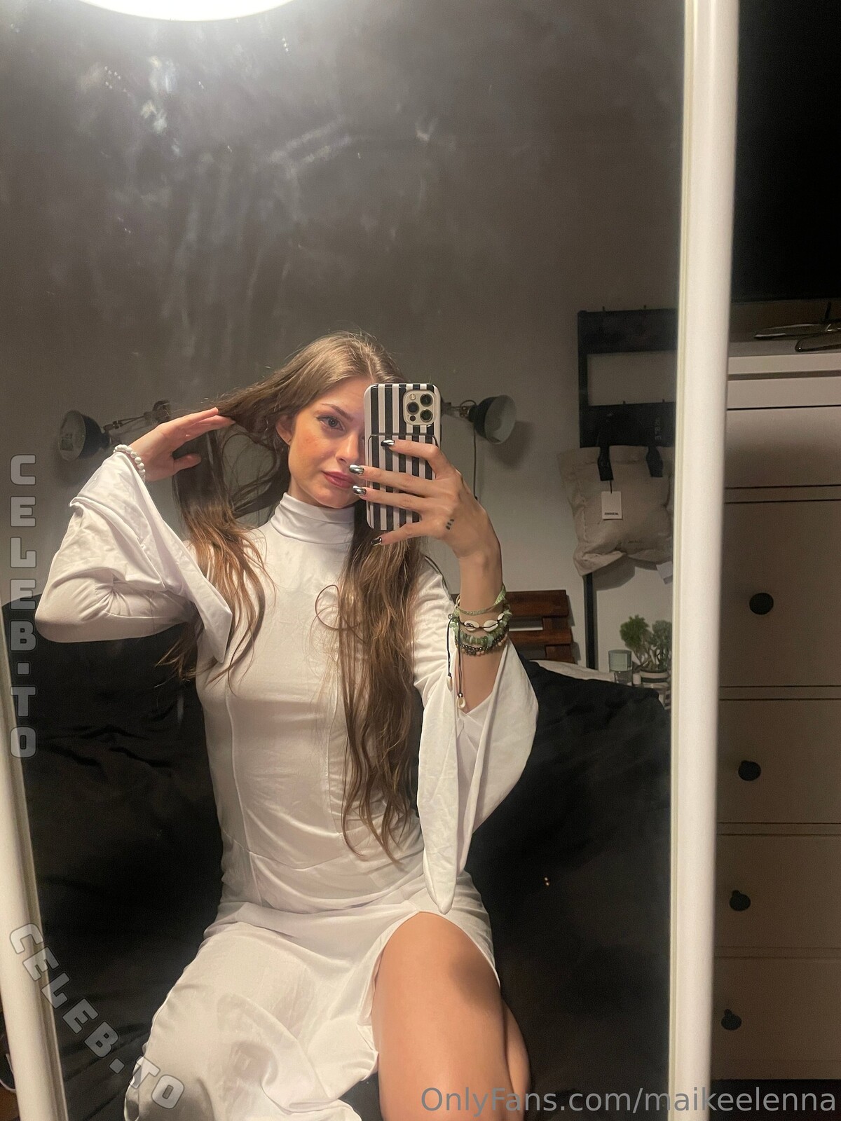 maikeelenna nude photo 3