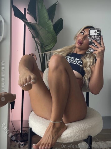 Maila Rain nude photo 1