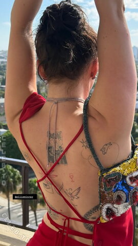 Maisie Williams nude photo 1
