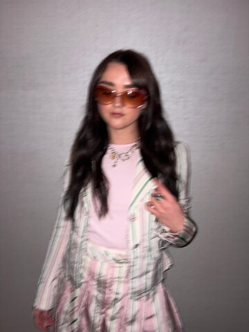 Maisie Williams nude photo 41