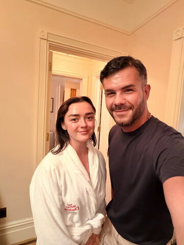 Maisie Williams New (1 photo)