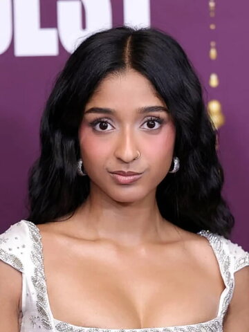 Maitreyi Ramakrishnan nude photo 50