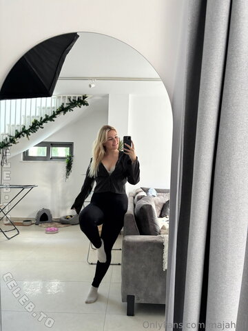 Maja Holf nude photo 47