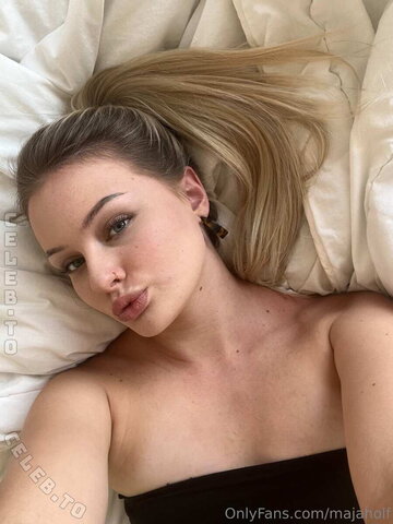 Maja Holf nude photo 245