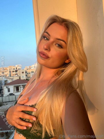 Maja Holf nude photo 103