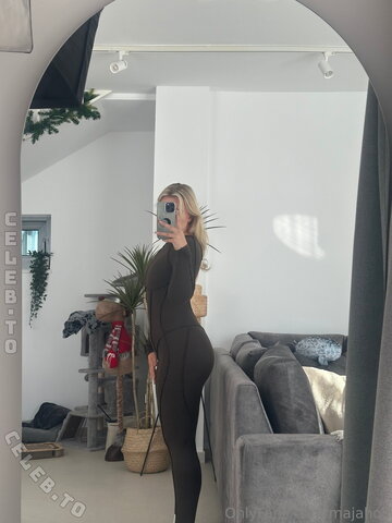 Maja Holf nude photo 163