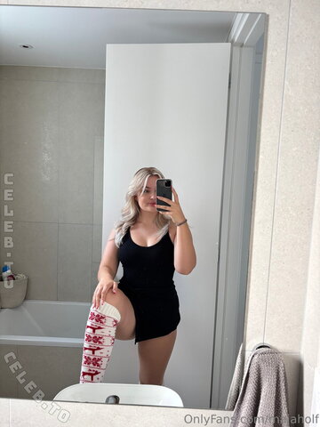 Maja Holf nude photo 182