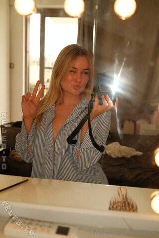 Maja Holf – I think you should stay a little longer today 👀 What would be your first move with me right now? 😏