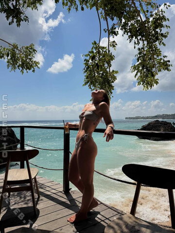 Majaaleonie nude photo 36