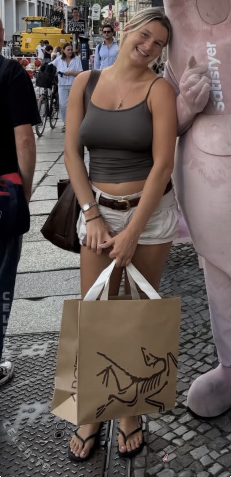 Majaaleonie nude photo 1