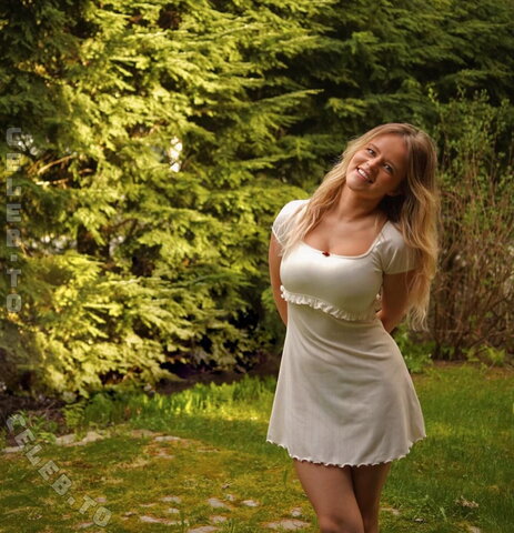 makilllla – She travels a lot