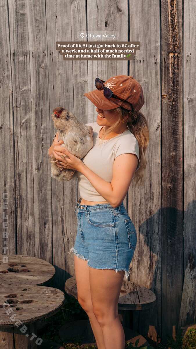 makilllla nude photo 3