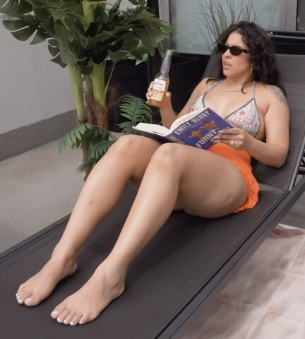 Maleni Cruz nude photo 16