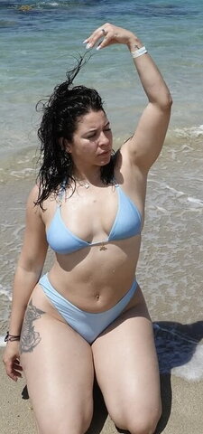 Maleni Cruz nude photo 11
