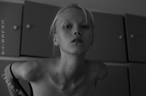Malin Rudnick nude photo 5