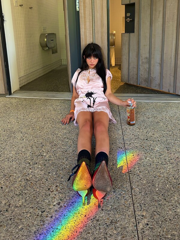 Malina Weissman nude photo 3