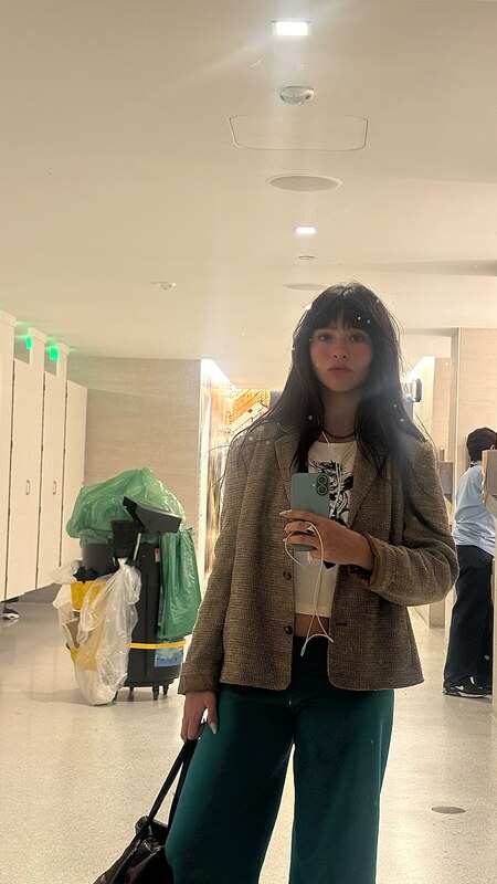 Malina Weissman nude photo 5