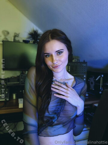 malinahottie nude photo 23