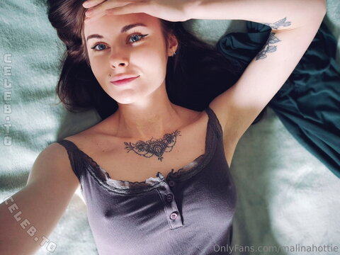malinahottie nude photo 22