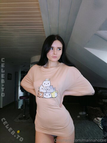 malinahottie nude photo 12