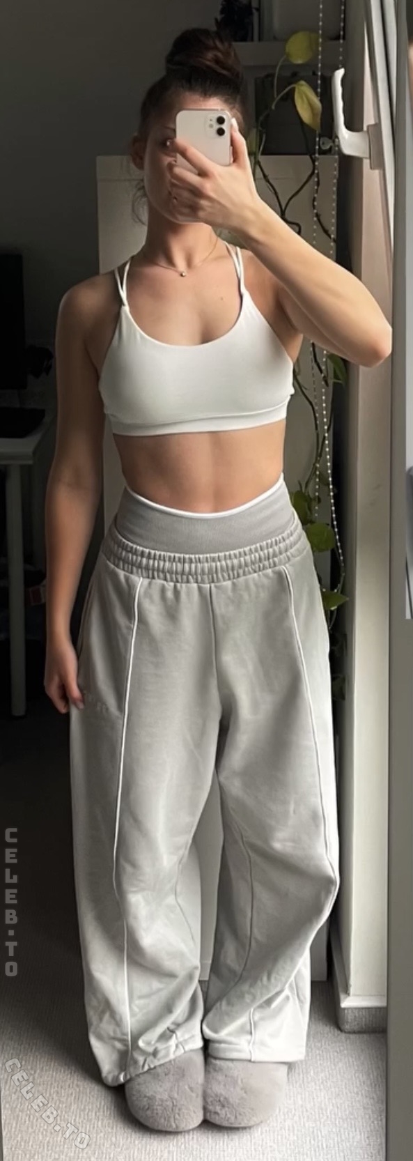 Malin.cfm nude photo 6