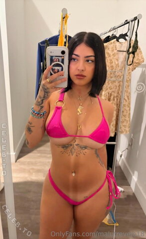 Malu Trevejo nude photo 26