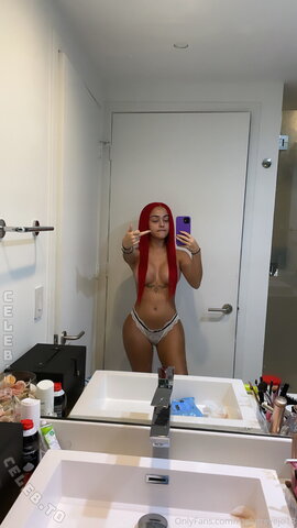 Malu Trevejo nude photo 34