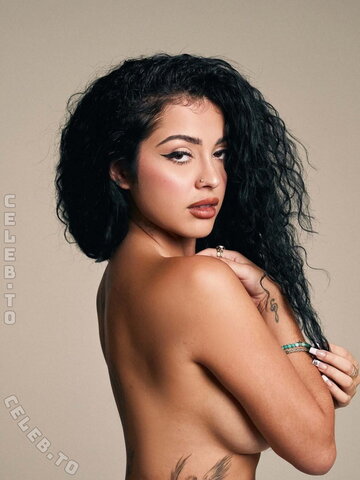Malu Trevejo nude photo 16