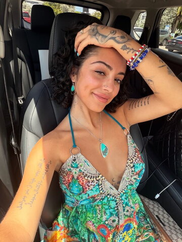 Malu Trevejo Sexy (23 photos)