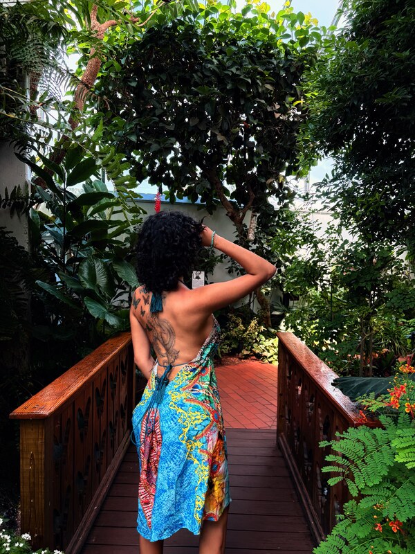 Malu Trevejo nude photo 10