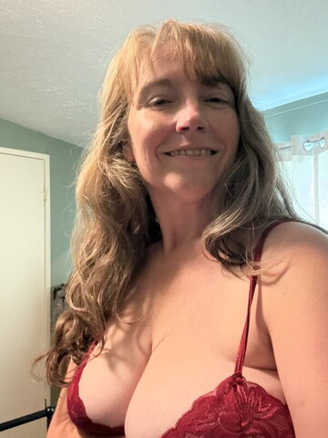 MamaFox New (1 photo)