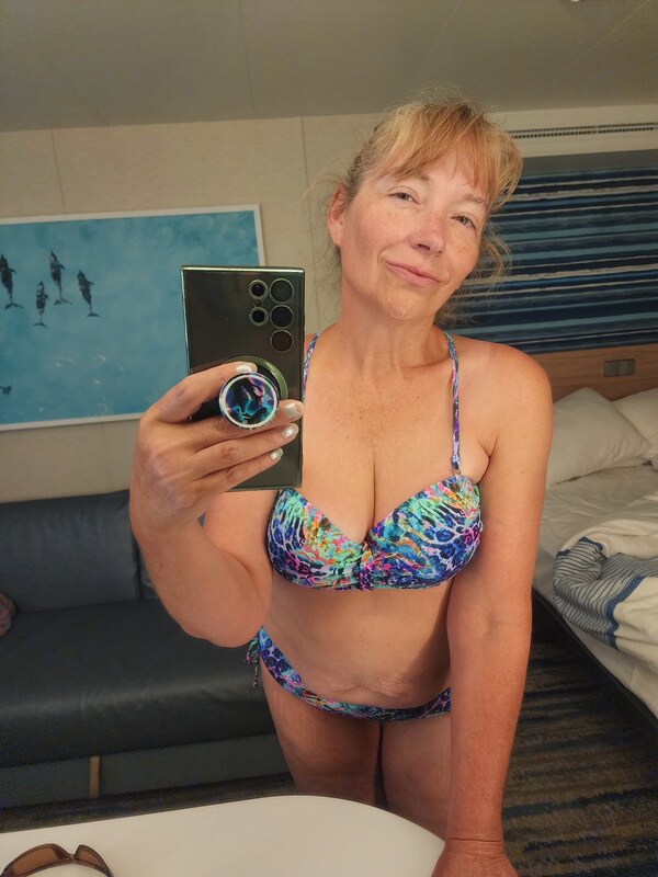 MamaFox nude photo 1