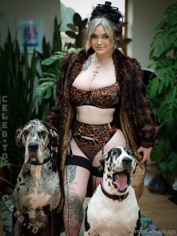 Mamaplugs Sexy (2 photos)