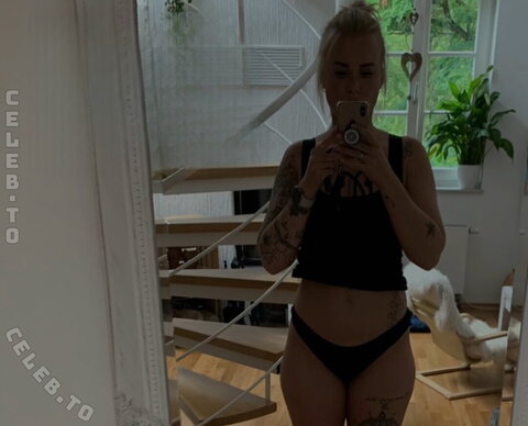 Mandy-Kay Bart nude photo 5