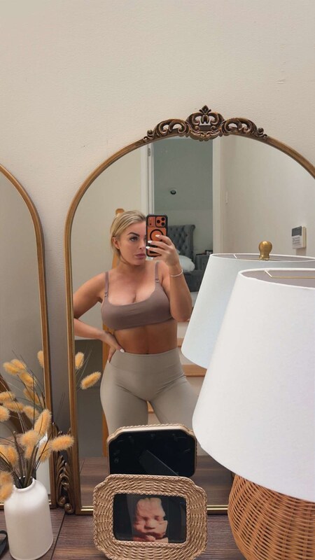 Mandy Sacs nude photo 2