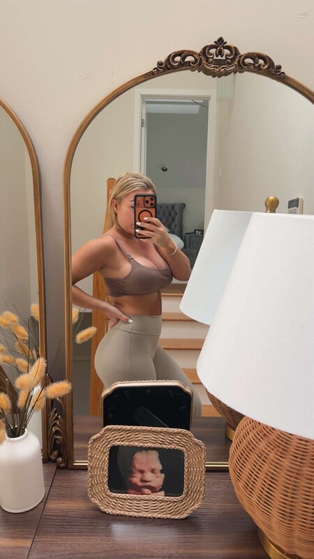 Mandy Sacs nude photo 3