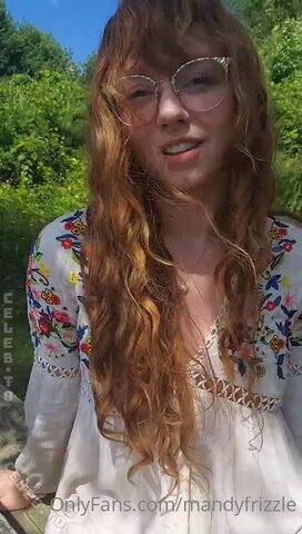 Mandyfrizzle nude photo 13