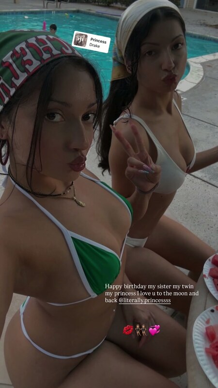 Mangowoman nude photo 4