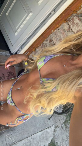 Manuela_Elena nude photo 1