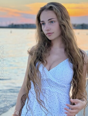 Mara Kasir nude photo 17