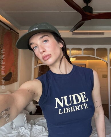 María Pedraza nude photo 24