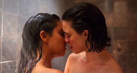 Margaret Qualley nude