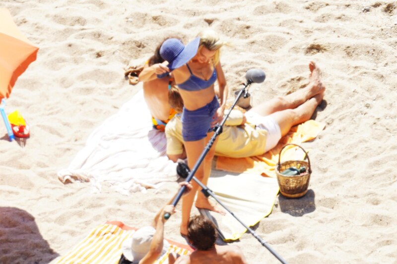 Margot Robbie nude photo 10