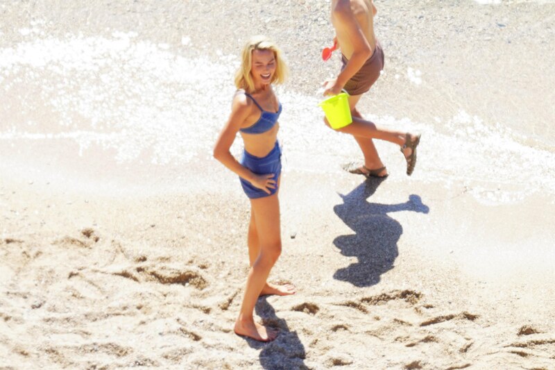Margot Robbie nude photo 14