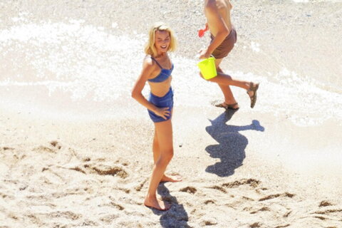 Margot Robbie nude photo 12